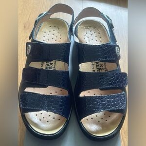 Navy Blue Comfort Sandals with Ergonomic Footbed and Buckle Closures